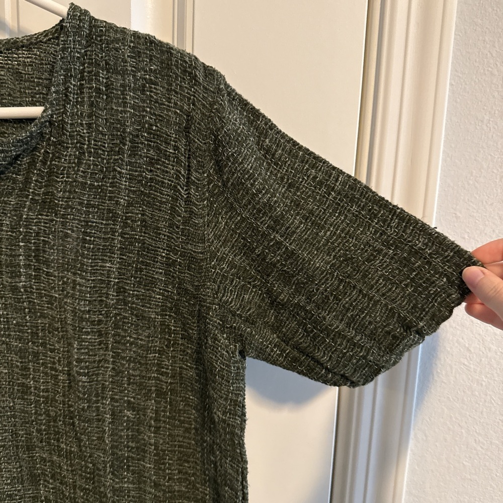 Women’s Green Cotton Shirt from Thailand - Picture 3 of 7